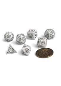 The Witcher Witcher - Geralt Lupo Bianco RPG Set di Dadi 7 pezzi con Moneta da Collezione